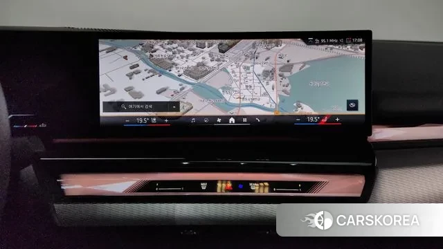 BMW 5 Series (G60) 2024 Белый из Кореи, фото 5