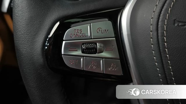 BMW 5 Series (G30) 2022 Белый из Кореи, фото 5
