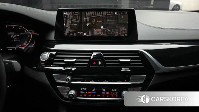 BMW 5 Series (G30) 2020 Белый из Кореи, фото 5