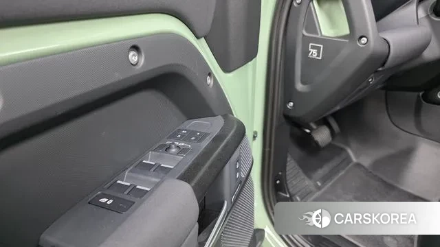 Land Rover Defender (L663) 2023 Светло-зеленый из Кореи, фото 5