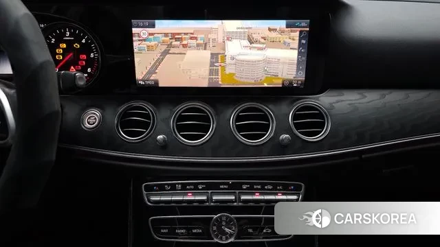 Mercedes-Benz E-Class W213 2020 Серебристо-серый из Кореи, фото 5