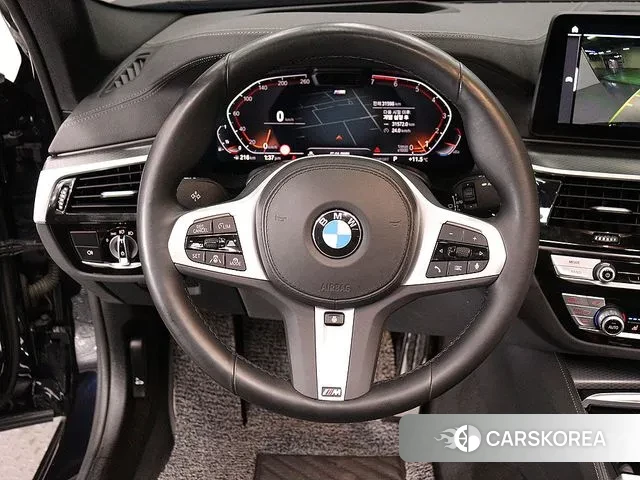 BMW 5 Series (G30) 2023 Синий из Кореи, фото 5