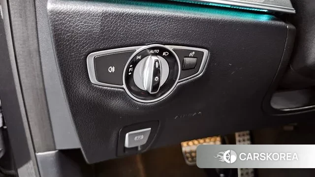 Mercedes-Benz E-Class W213 2021 Черный из Кореи, фото 5