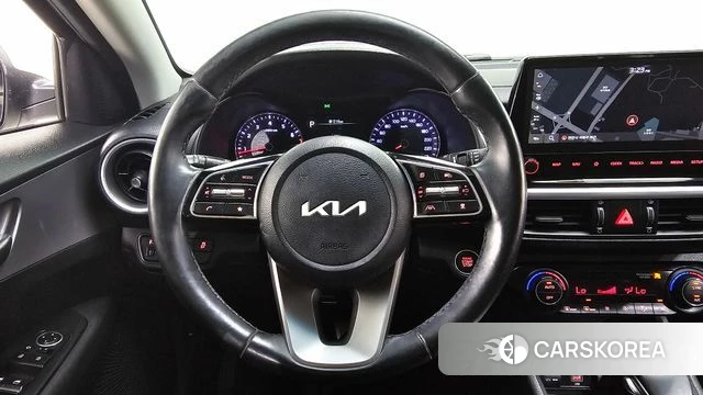 Kia The New K3 2nd generation 2021 Белый из Кореи, фото 5