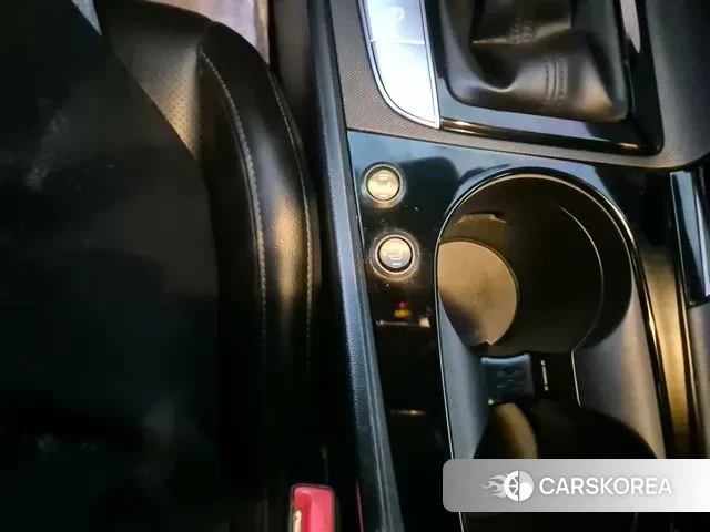 Hyundai Avante Hybrid (CN7) 2022 Песочный из Кореи, фото 5