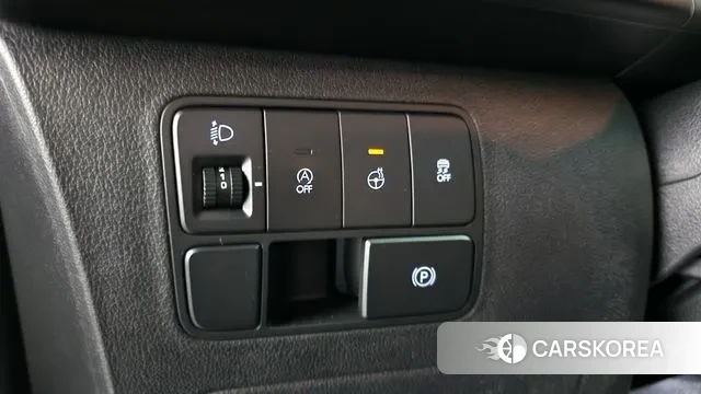 Hyundai Staria 2023 Белый из Кореи, фото 5