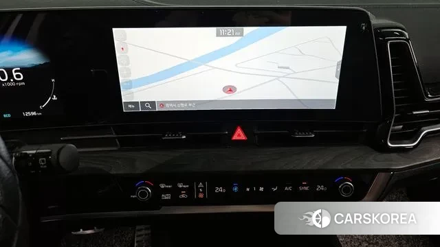 Kia Sportage 5th Generation 2024 Белый из Кореи, фото 5