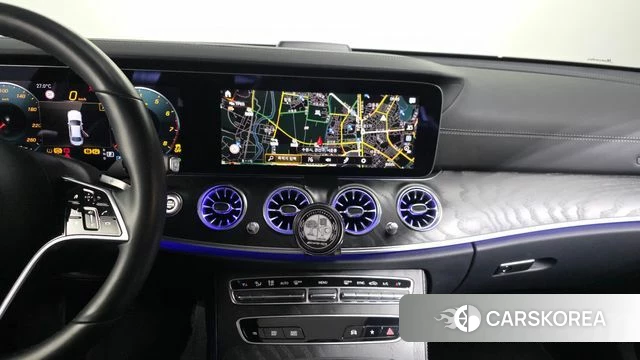 Mercedes-Benz E-Class W213 2022 Белый из Кореи, фото 5