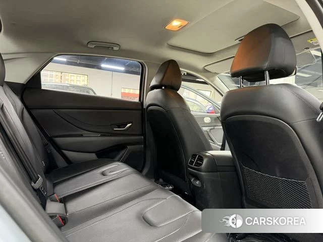 Hyundai Elantra 2023 Темно-серый из Китая, фото 5