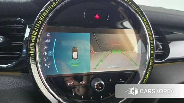 Mini Cooper 2023 Жемчужный двухцветный из Кореи, фото 5