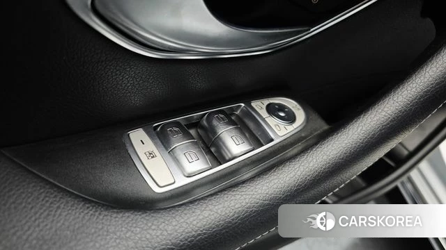 Mercedes-Benz E-Class W213 2018 Серебряный из Кореи, фото 5