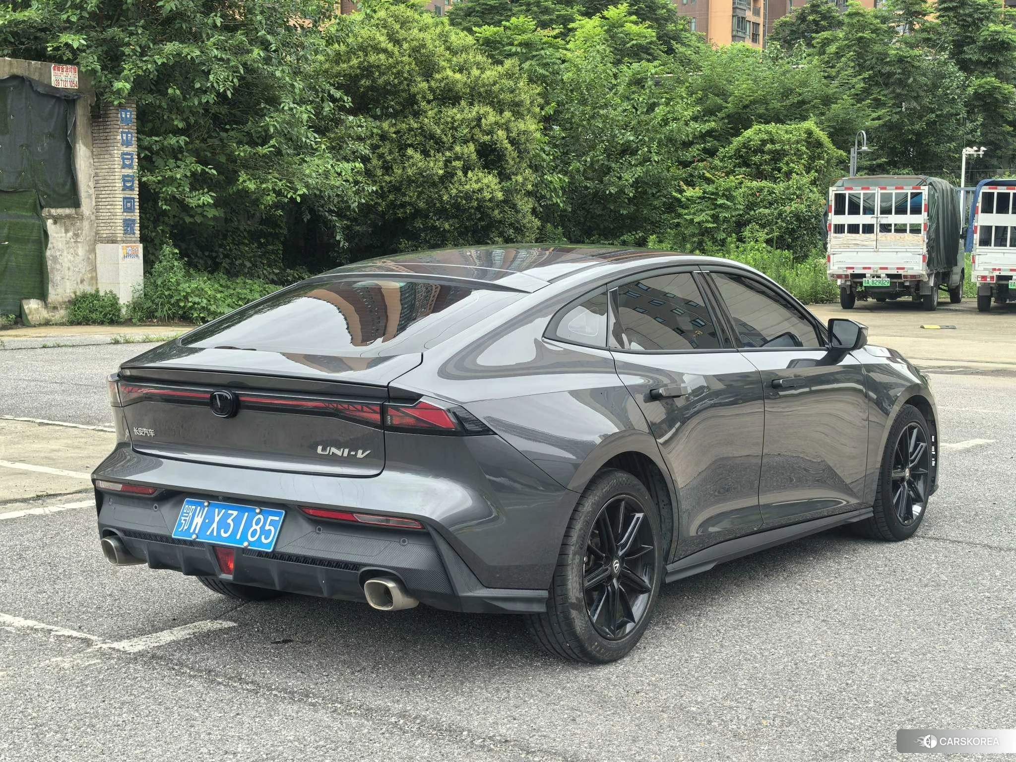 Chang'an UNI-V 2023 Темно-серый из Китая, фото 5