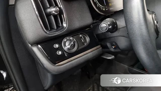 Mini Cooper Countryman 2023 Черный из Кореи, фото 5