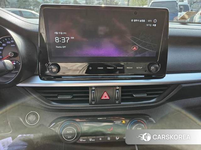 Kia The New K3 2nd generation 2023 Белый из Кореи, фото 5