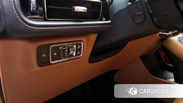 Lincoln Aviator 2nd generation 2021 Серый из Кореи, фото 5