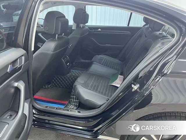 Volkswagen Magotan 2022 Черный из Китая, фото 5