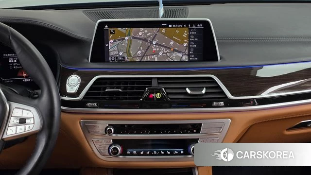 BMW 7 Series (G11) 2021 Черный из Кореи, фото 5