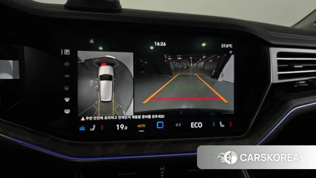 Volkswagen Touareg 3rd generation 2025 Черный из Кореи, фото 5