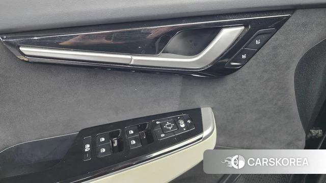 Kia EV6 2022 Черный из Кореи, фото 5