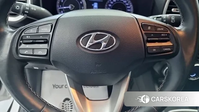 Hyundai Venue 2022 Белый из Кореи, фото 5