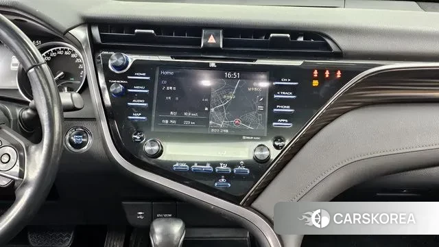 Toyota Camry (XV70) 2018 Песочный из Кореи, фото 5