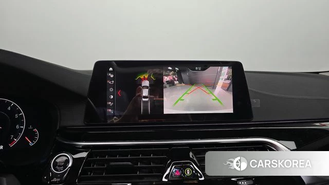 BMW 5 Series (G30) 2019 Белый из Кореи, фото 5