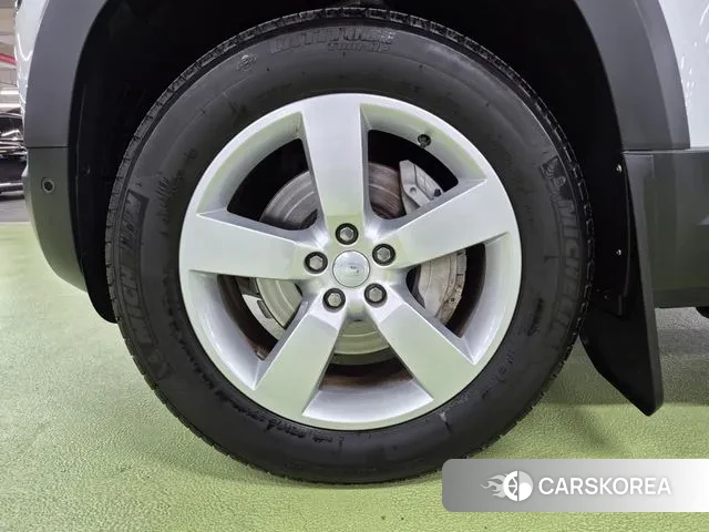 Land Rover Defender (L663) 2023 Белый из Кореи, фото 5