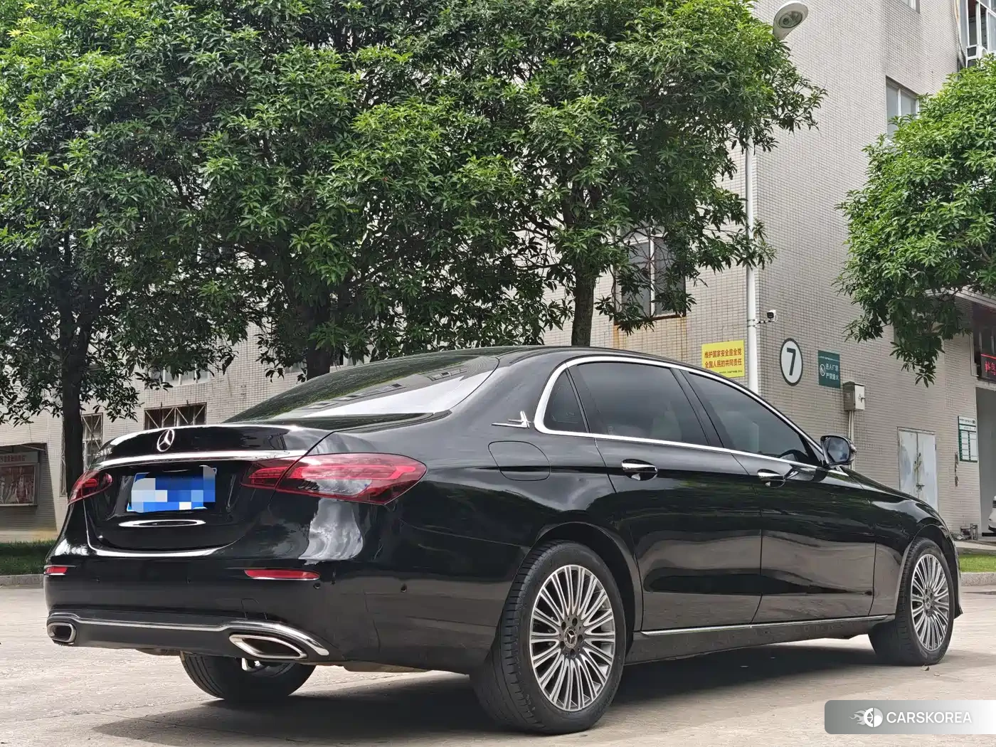 Mercedes-Benz E-Class 2023 Черный из Китая, фото 5