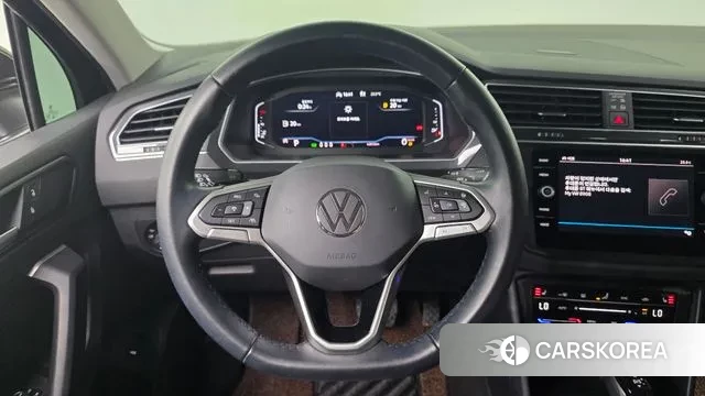 Volkswagen Tiguan second Generation 2022 Черный из Кореи, фото 5