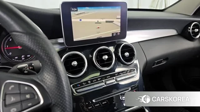 Mercedes-Benz C-Class W205 2018 Белый из Кореи, фото 5