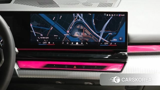 BMW 5 Series (G60) 2025 Светло-серебряный цвет из Кореи, фото 5