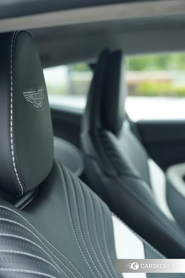 Aston Martin DB11 2021 Черный из Китая, фото 5