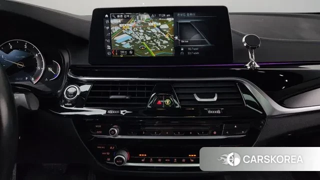 BMW 5 Series (G30) 2018 Черный из Кореи, фото 5