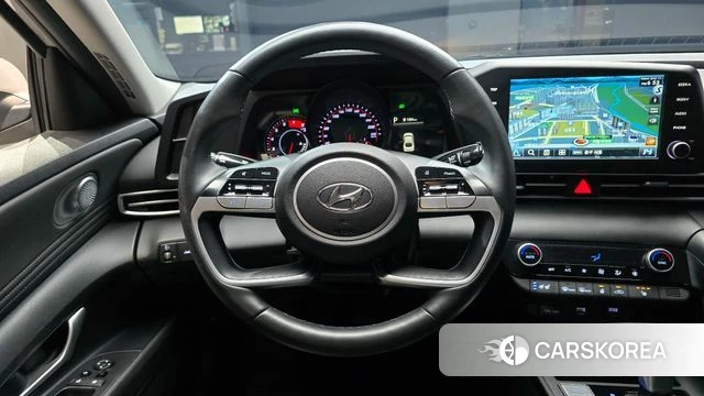Hyundai Avante (CN7) 2021 Серебристо-серый из Кореи, фото 5