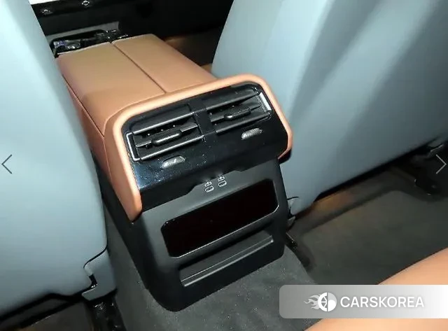 BMW 5 Series (G60) 2023 Белый из Кореи, фото 5