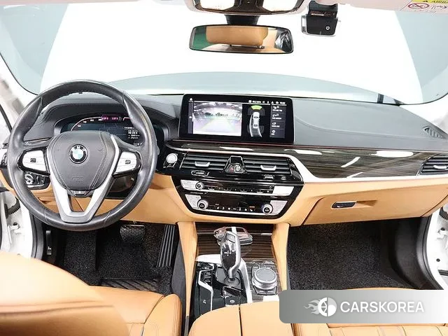 BMW 5 Series (G30) 2020 Белый из Кореи, фото 5