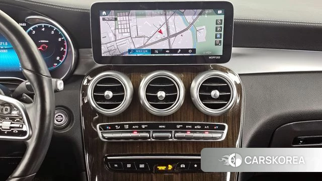 Mercedes-Benz GLC-Class X253 2020 Белый из Кореи, фото 5