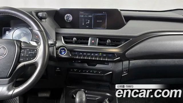 Lexus UX300e 2022 Черный из Кореи, фото 5