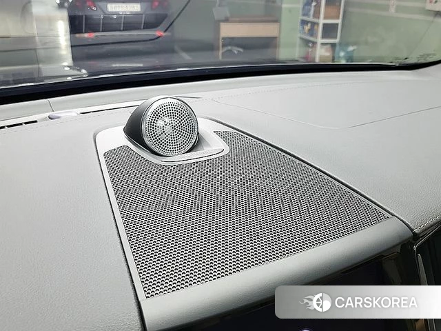 Volvo XC60 second Generation 2023 Черный из Кореи, фото 5