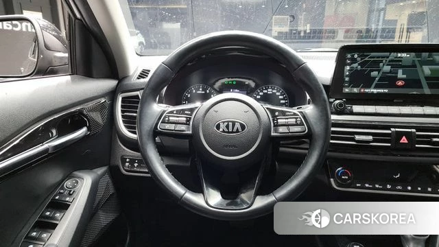 Kia Seltos 2020 Черный из Кореи, фото 5