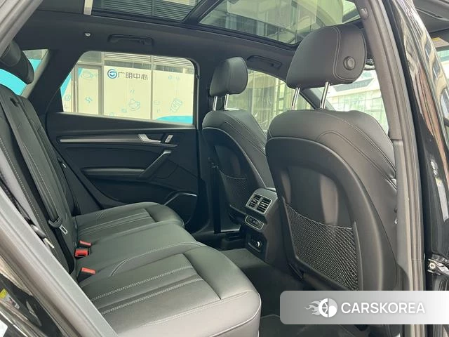 Audi Q5L 2023 Черный из Китая, фото 5