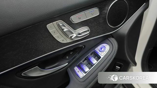 Mercedes-Benz GLC-Class X253 2020 Белый из Кореи, фото 5