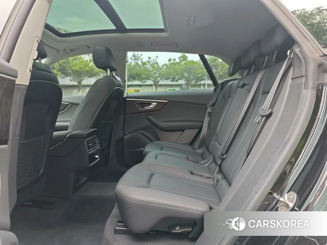 Audi Q8 2024 Черный из Китая, фото 5