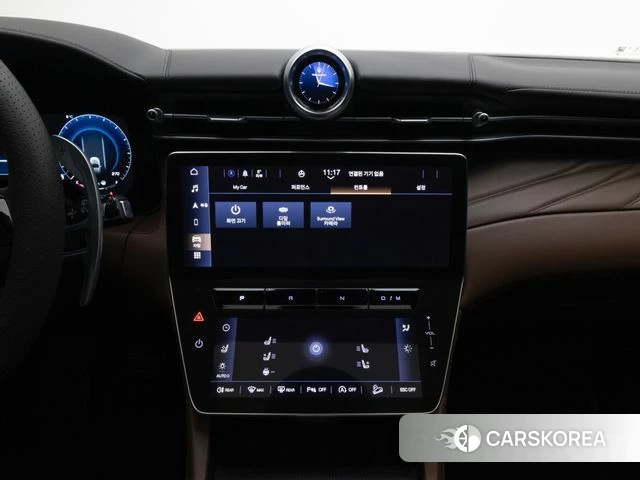 Maserati Grecale 2024 Светло-серебряный цвет из Кореи, фото 5