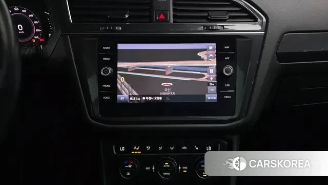 Volkswagen Tiguan Allspace 2020 Белый из Кореи, фото 5