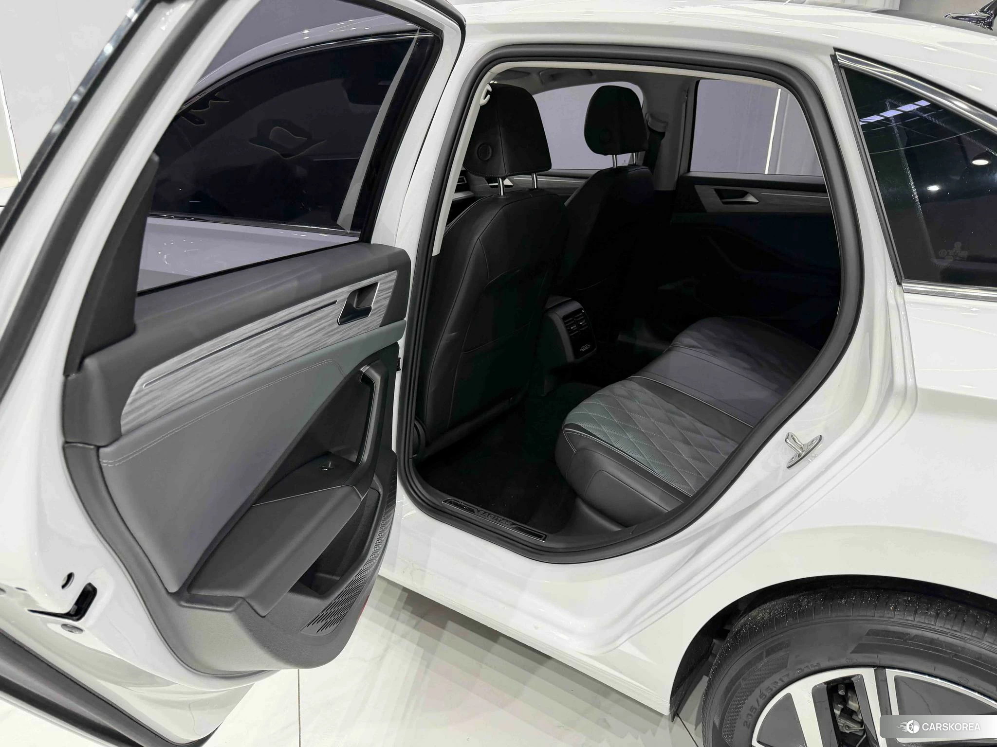 Volkswagen Sagitar 2022 Белый из Китая, фото 5
