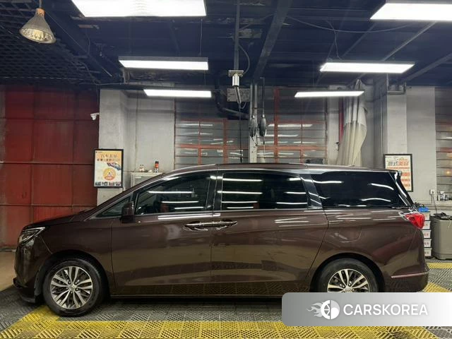 Buick GL8 2018 Коричневый из Китая, фото 5