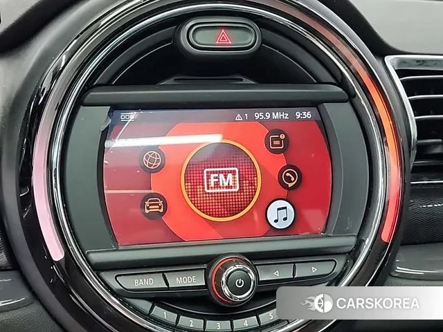 Mini Cooper Clubman 2019 Жемчужный цвет из Кореи, фото 5