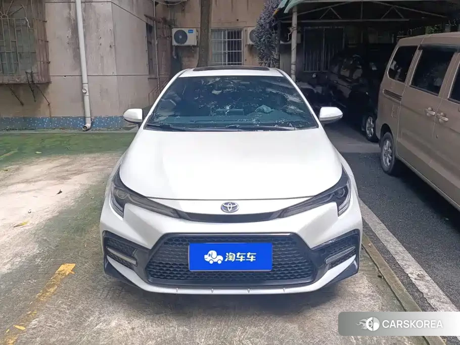Toyota Levin 2022 Белый из Китая, фото 5