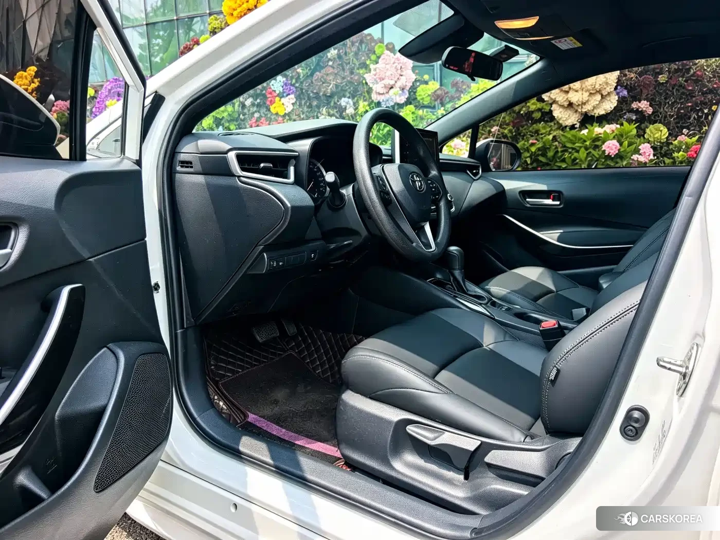 Toyota Levin 2022 Белый из Китая, фото 5